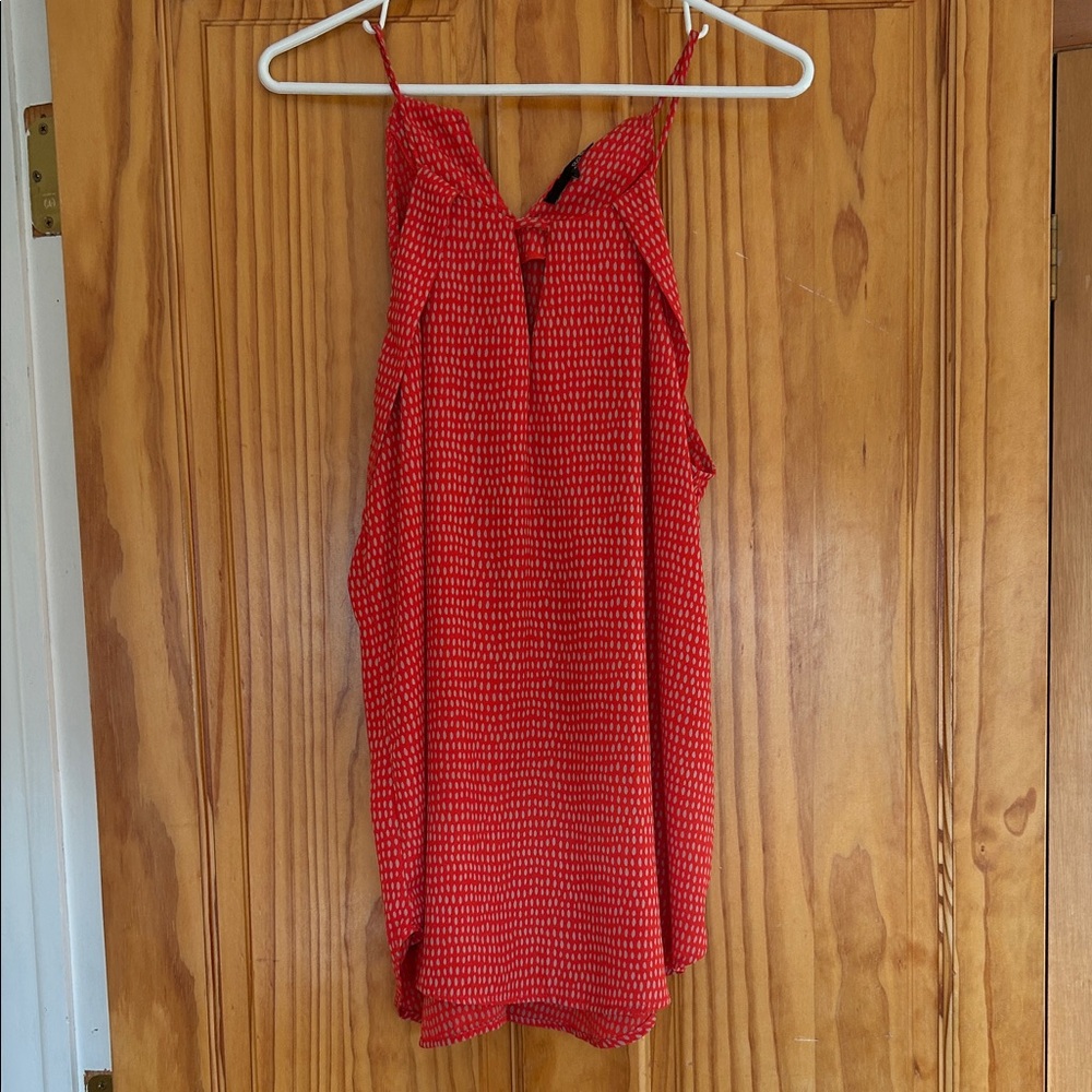 Red pattern flowy tank